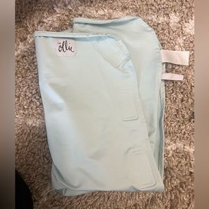 ollie swaddle